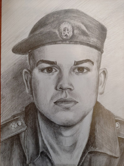 Преподаватель из Тарноги пишет портреты военнослужащих, погибших при исполнении боевых задач.